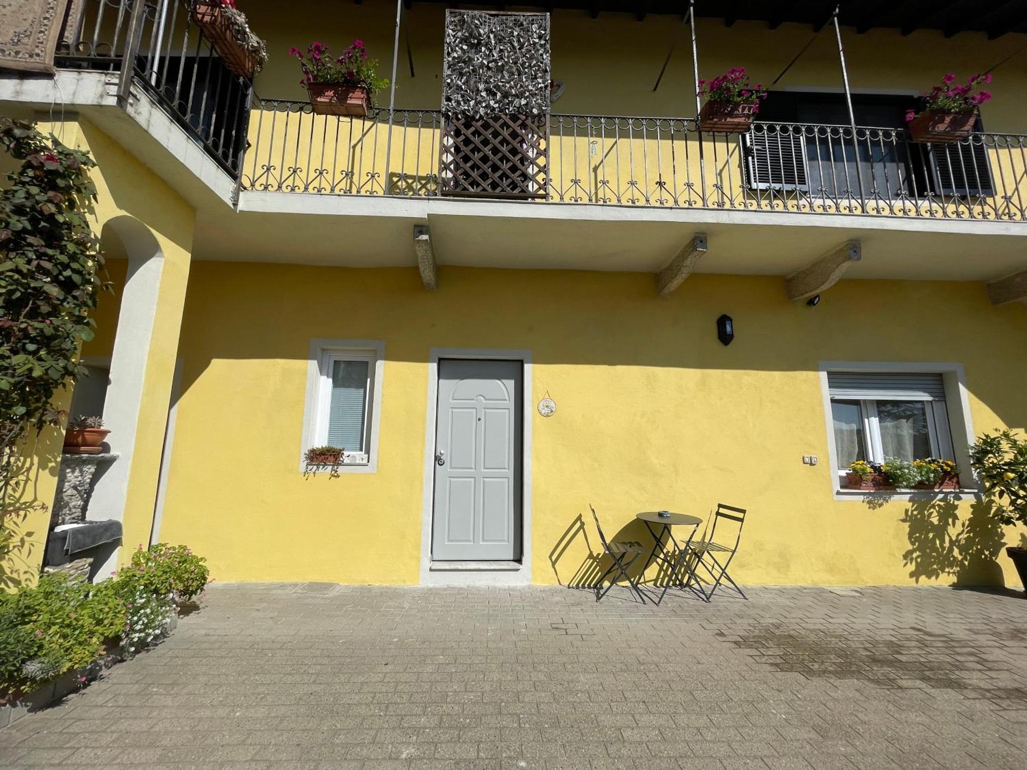 I Limoni Casa Vacanza 卡斯特尔图-苏帕提茨诺 外观 照片